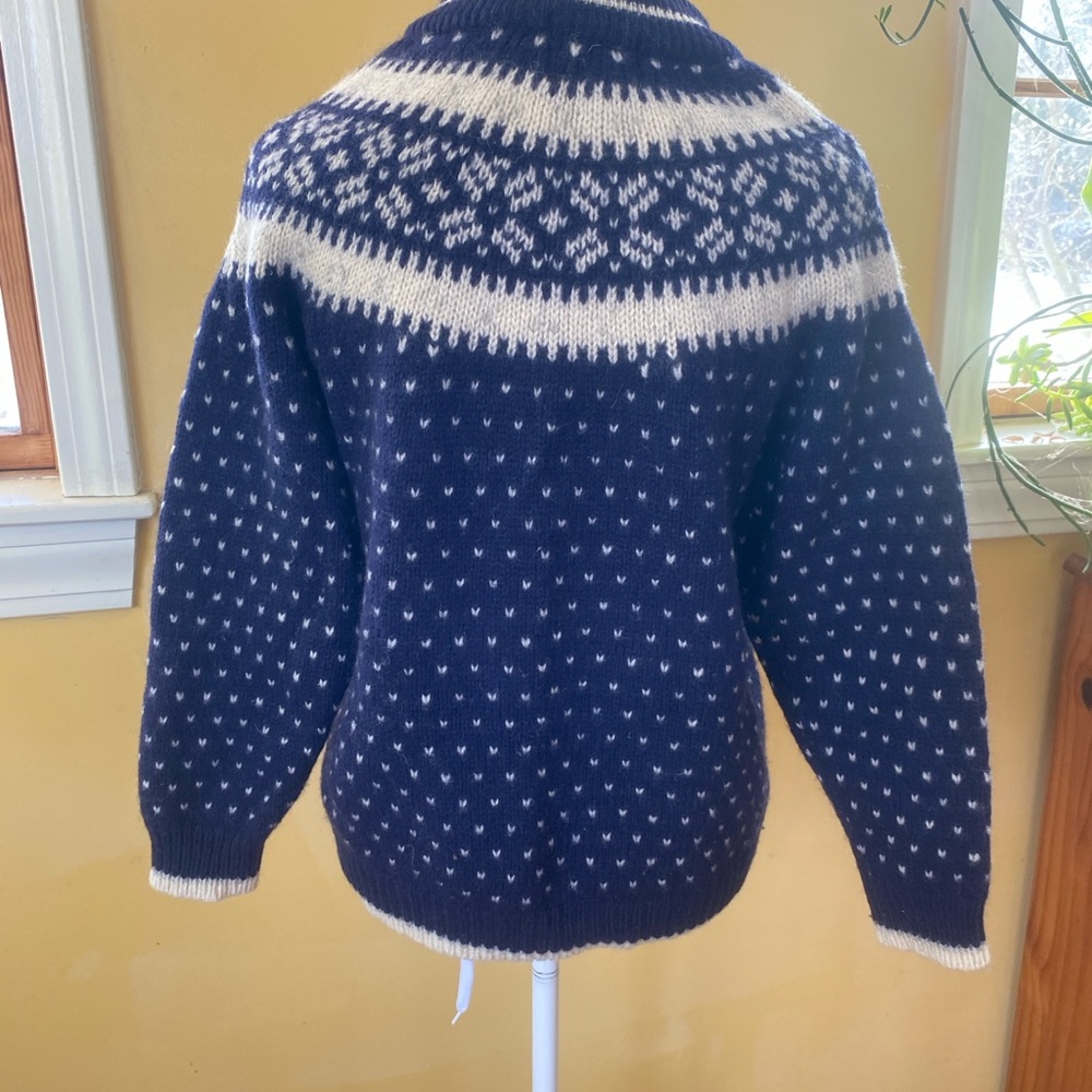 Woolrich Dark Blue Cream Patterned Cardigan - Picture 4 of 7